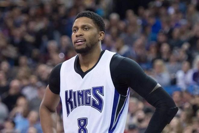 更意味着她 更意味着她